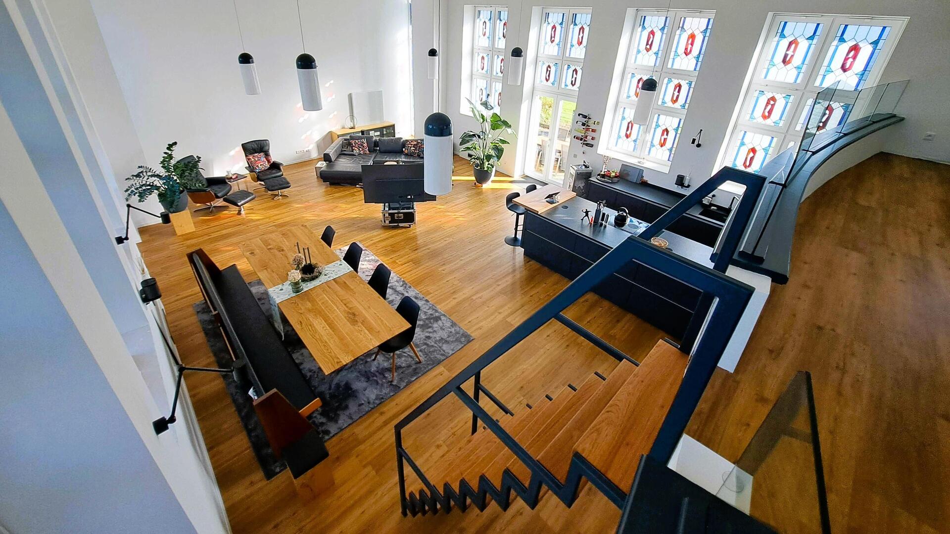 Eine Kirche Wird Zu Einem Stylischen Wohnhaus: Genauso Man Sakrale Originaldetails Via Designs Aus DEM in Diesen Tagen Verzahnt